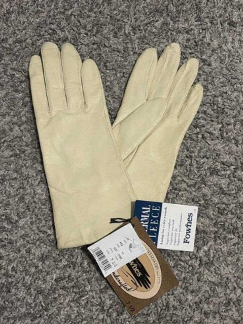 NWT Fownes Brothers Women’s Leather Gloves 7.5 Ivory / Cream